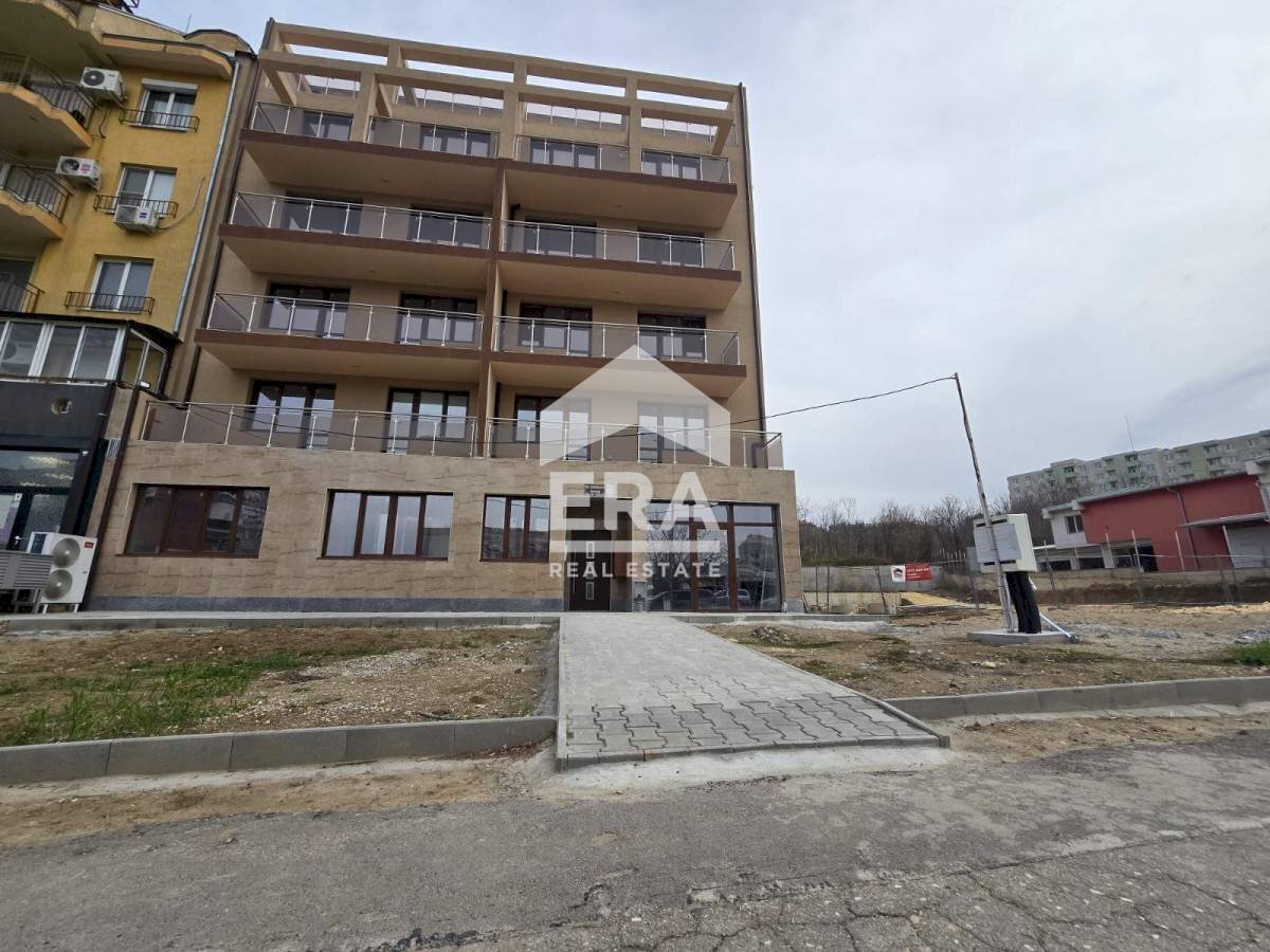 Trilocale Ruse (zona Дружба 3) - foto 1