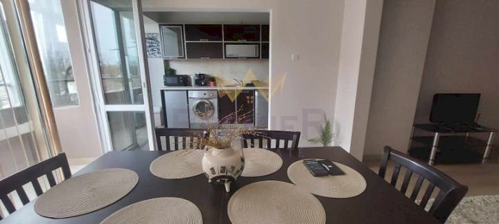 Quadrilocale Varna (zona Център) - foto 1