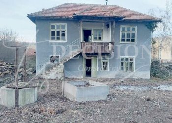 Independent house Polski Trambesh - photo 1