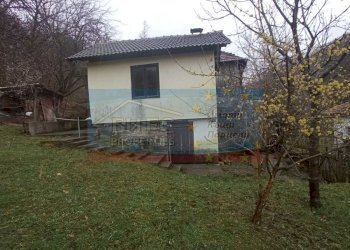 Independent house с. Голям Извор, Teteven - photo 1