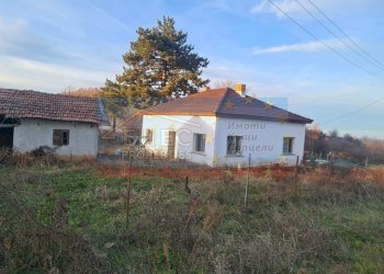 Casa indipendente с. Голяма Брестница, Yablanitsa - foto 1