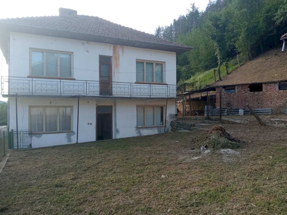 Casa indipendente с. Брусен, Etropole - foto 1
