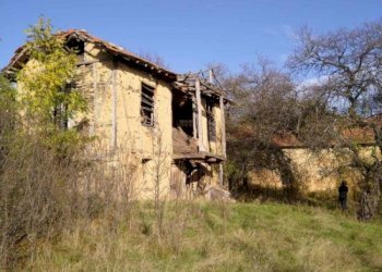 Самостоятелна къща с. Мурено, Земен - фото 1