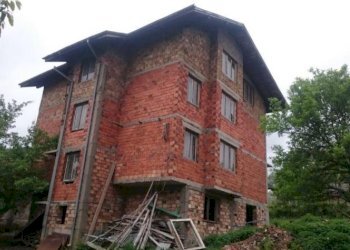 Independent house Pernik (neighborhood Калкас) - photo 1