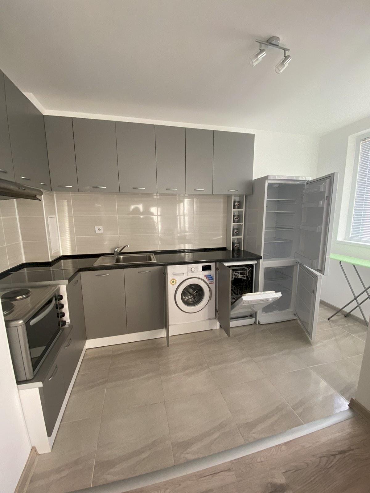 Monolocale Plovdiv (zona Тракия) - foto 1