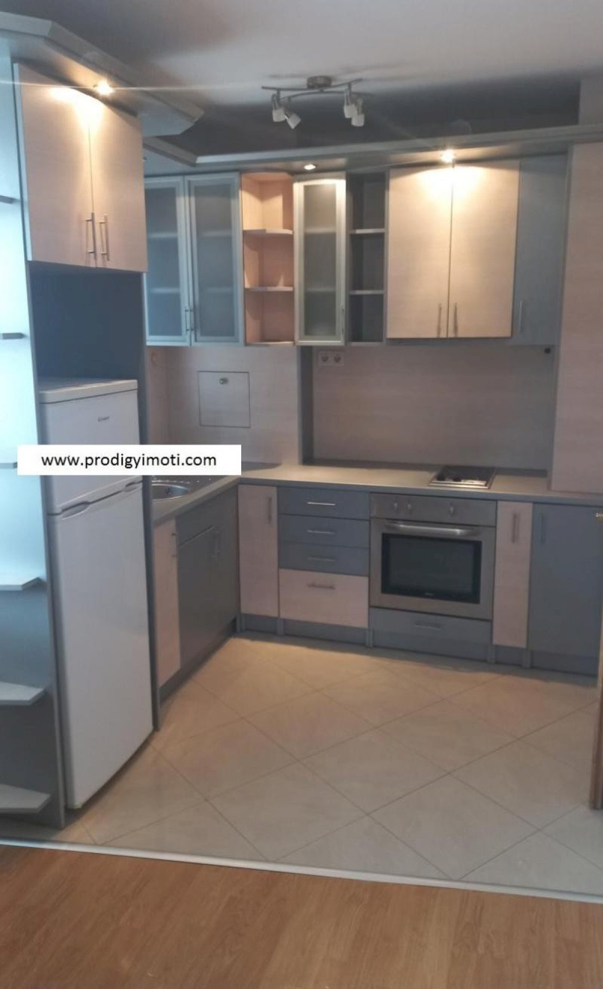Two-room apartment Sofia (neighborhood Белите брези) - photo 1
