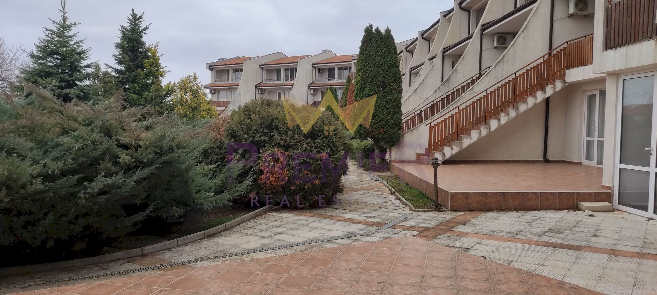 Four-room apartment Kavarna - photo 1