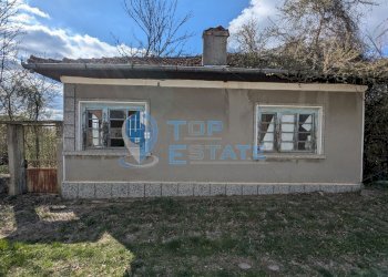 Самостоятелна къща Стражица - фото 1