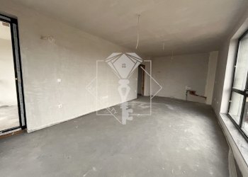 Trilocale Plovdiv (zona Кършияка) - foto 1