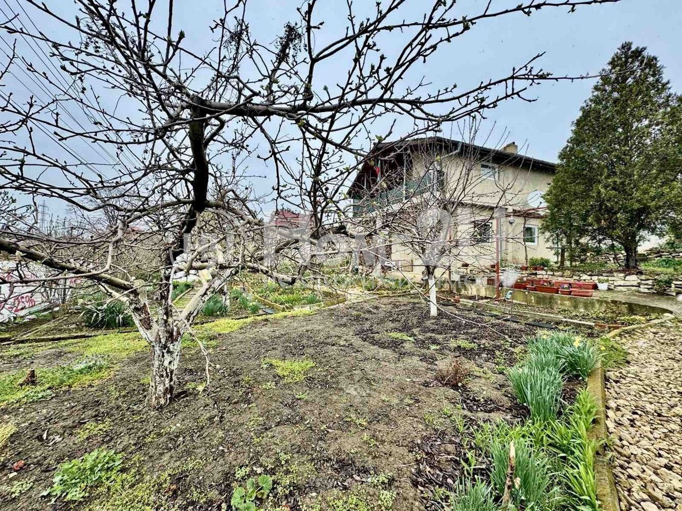 Casa indipendente Varna (zona Възраждане 4) - foto 1