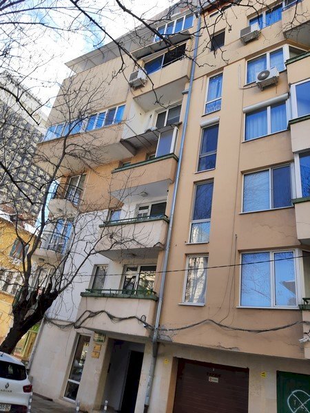 Apartment at auction ул. Владайска № 99, вх.А, Sofia (neighborhood Красно село) - photo 1