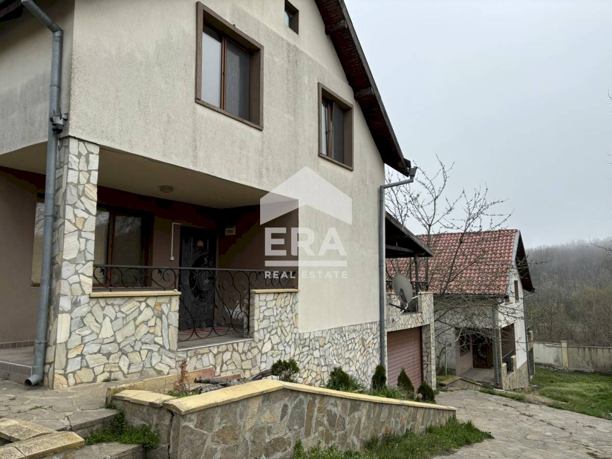 Villa Varna - foto 1