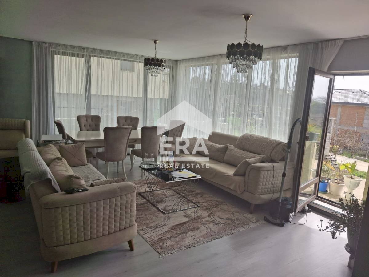Villa Varna (neighborhood Изгрев) - photo 1