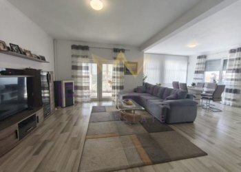 Independent house Balchik - photo 1