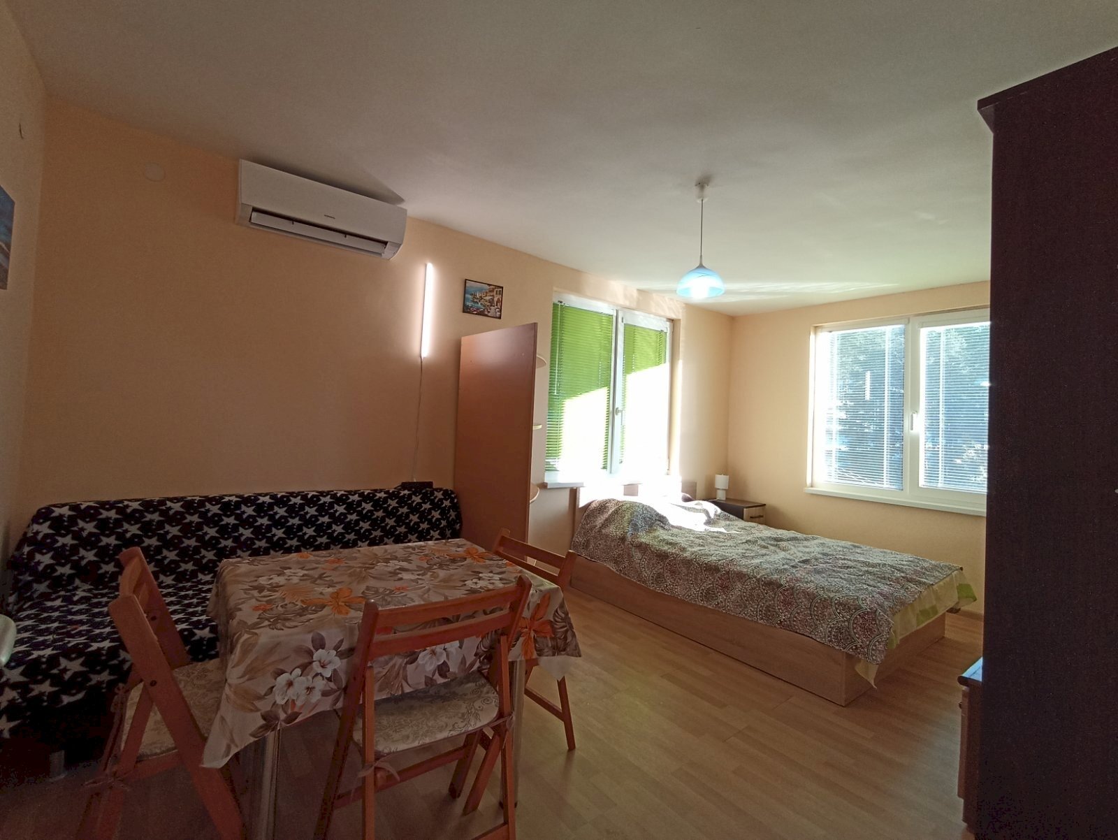 Independent house Pernik - photo 1