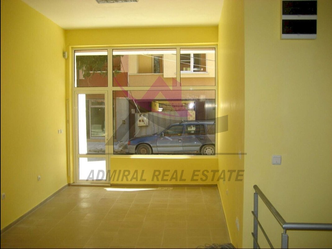 Negozio Varna (zona Колхозен пазар) - foto 1