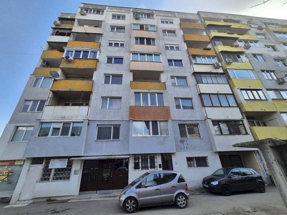 Negozio all'asta гр. София, ж.к. Овча купел 1, Sofia (zona Овча купел) - foto 1