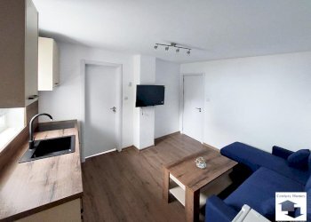 Casa indipendente Veliko Tarnovo (zona Център) - foto 1