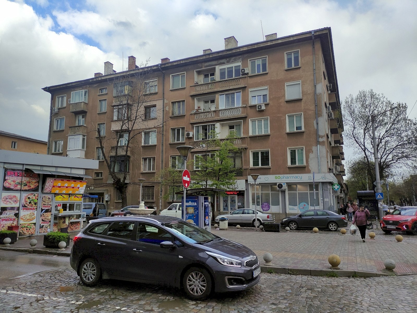 Апартамент София (квартал Зона Б-18) - фото 1
