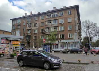 Апартамент София (квартал Зона Б-18) - фото 1