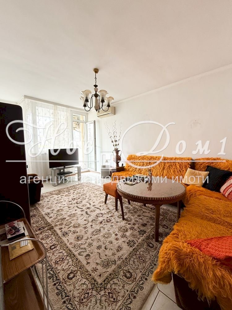 Four-room apartment Plovdiv (neighborhood Каменица 1) - photo 1