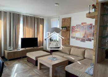 Trilocale Plovdiv (zona Център) - foto 1