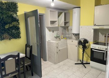 One-room apartment Plovdiv (neighborhood Кючук Париж) - photo 1