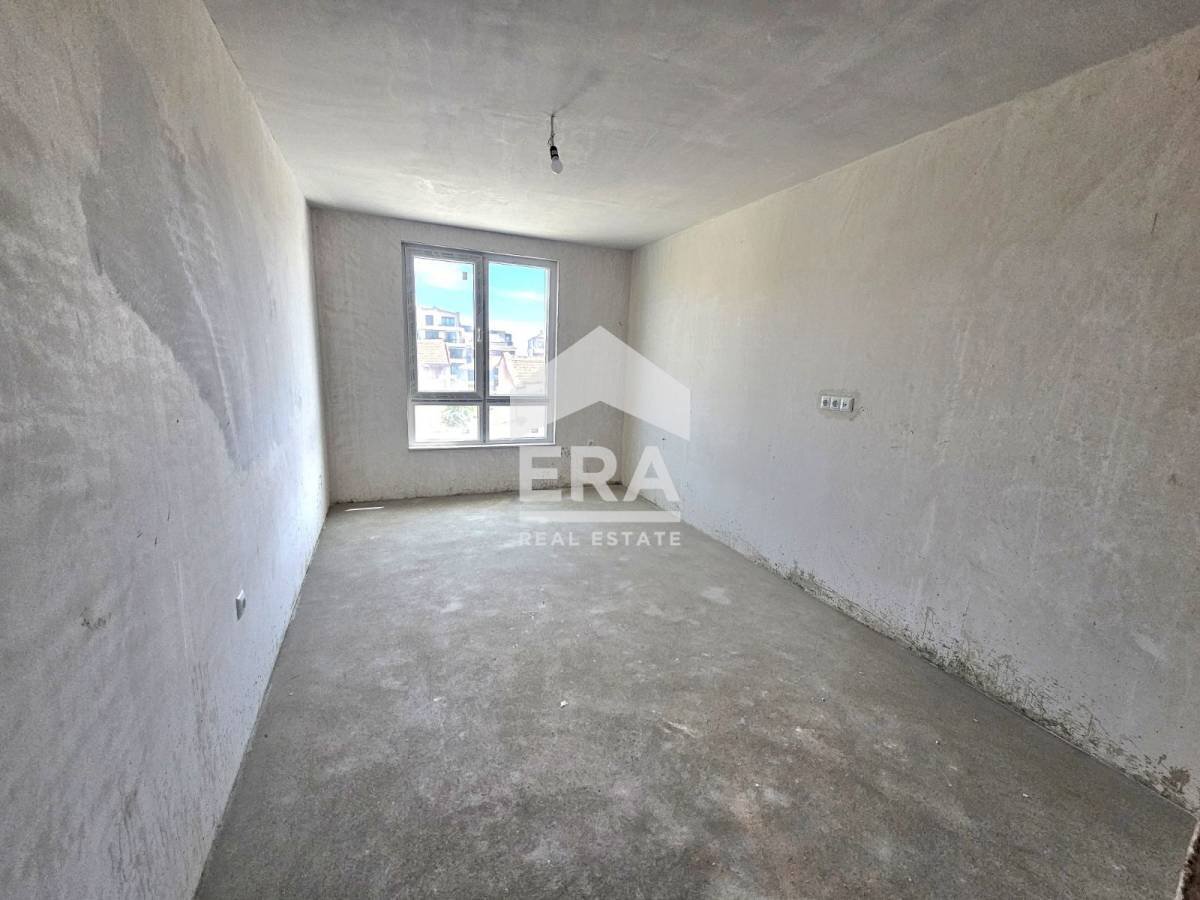 Trilocale Varna (zona ВИНС) - foto 1