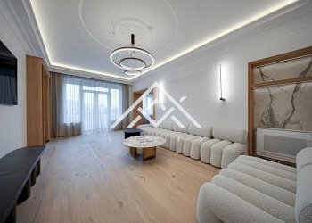 Quadrilocale Sofia (zona Център - Изток) - foto 1