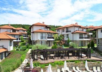 Independent house с. Кошарица, Nesebar - photo 1
