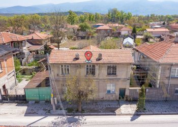 Самостоятелна къща Стамболийски - фото 1