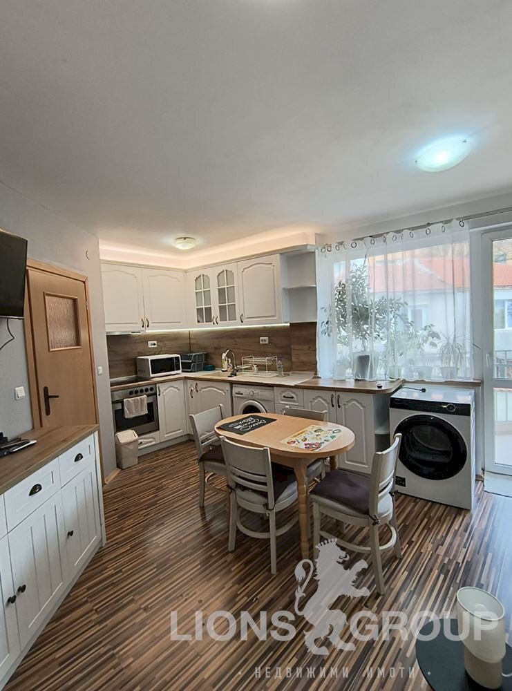 Three-room apartment Varna (neighborhood Трошево) - photo 1