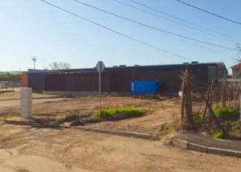Casa indipendente Lom - foto 1