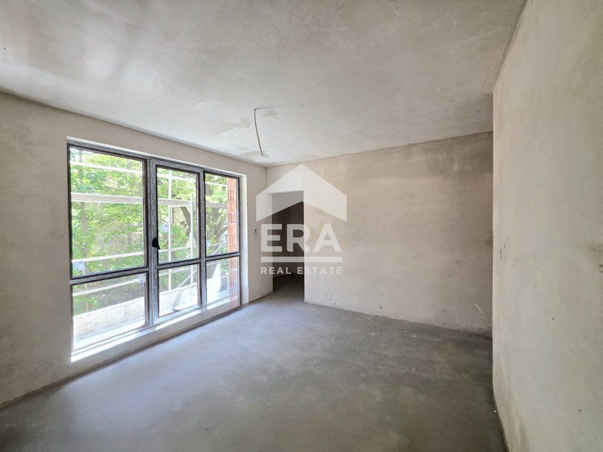 Three-room apartment Ruse (neighborhood Център) - photo 1