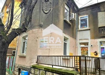 Вили Идеален Център, Русе - фото 1
