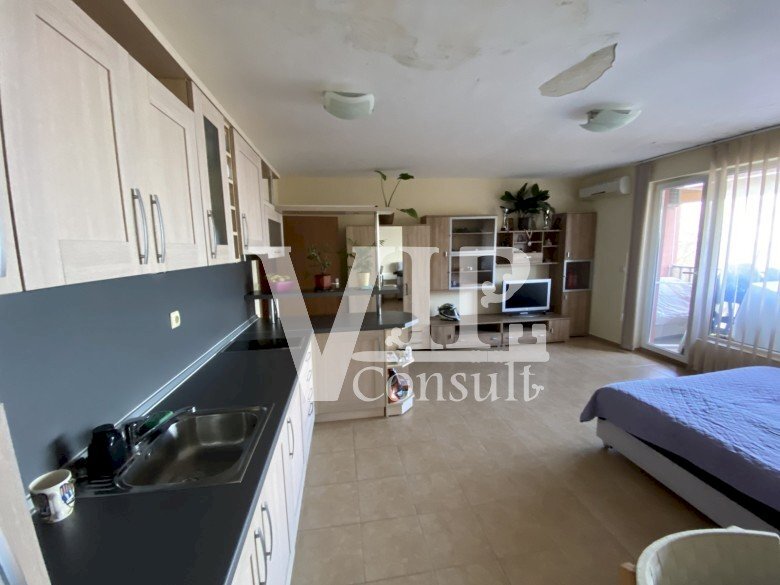 One-room apartment Varna (neighborhood м-т Ален мак) - photo 1