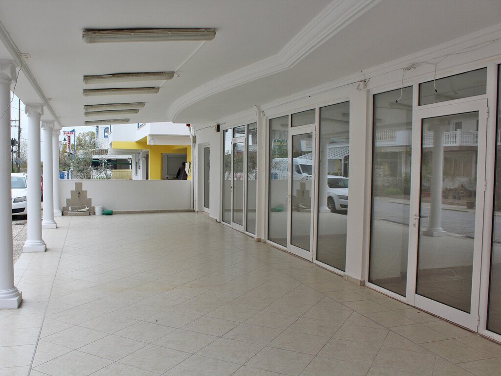 Locale Commerciale Katerini, Grecia - foto 1