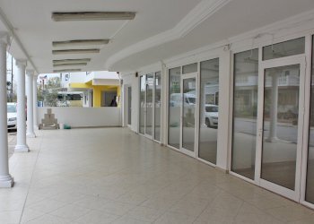 Locale Commerciale Katerini, Grecia - foto 1