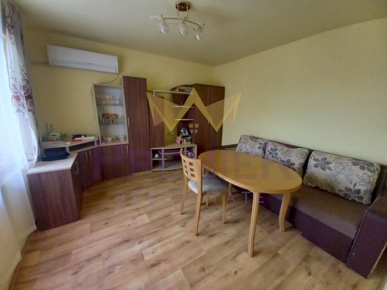 Independent house Varna (neighborhood Колхозен пазар) - photo 1