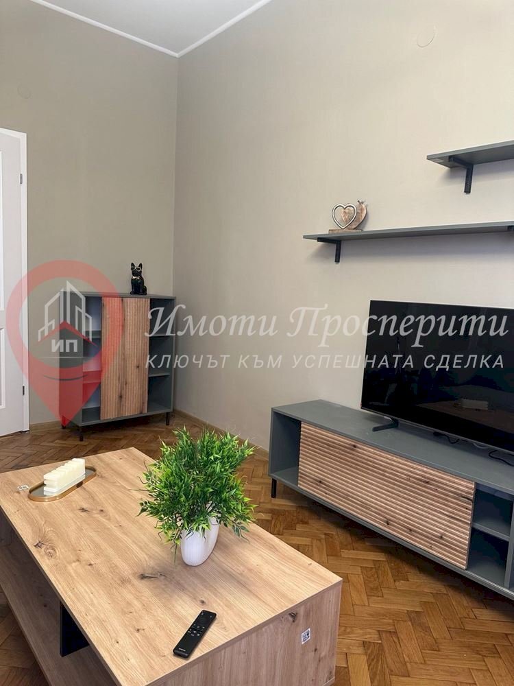 Three-room apartment Sofia (neighborhood Медицинска академия) - photo 1