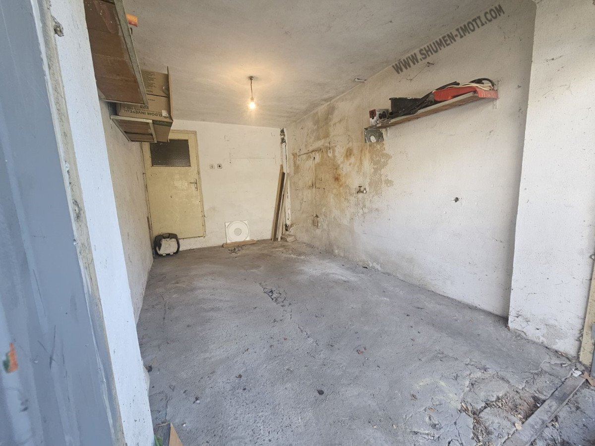 Locale Commerciale Shumen (zona Център) - foto 1