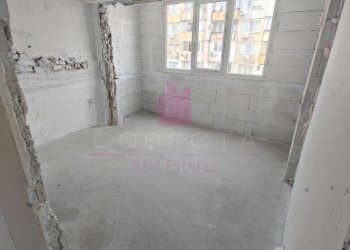 Trilocale Ruse (zona Родина 1) - foto 2