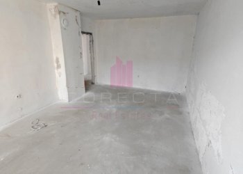 Trilocale Ruse (zona Родина 1) - foto 7