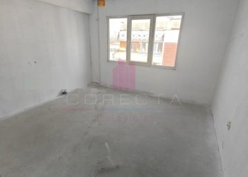 Trilocale Ruse (zona Родина 1) - foto 8