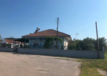 Самостоятелна къща Ибира Серон, Гърция - фото 1