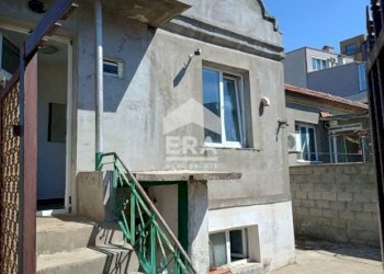 Villa Varna (neighborhood Автогара) - photo 1