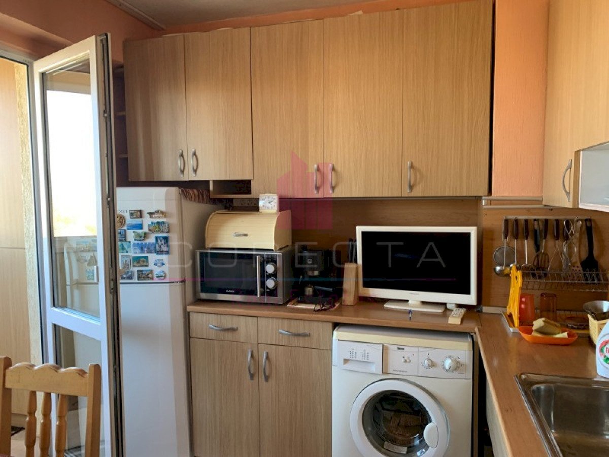 Four-room apartment Ruse (neighborhood Здравец изток) - photo 1