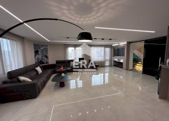 Quadrilocale Veliko Tarnovo (zona Център) - foto 1