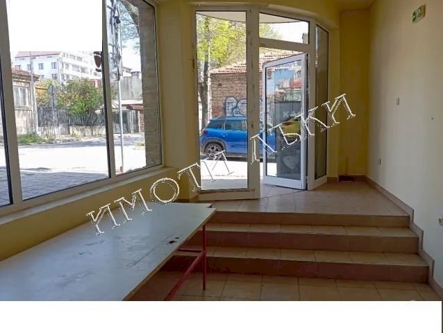 Shop Varna (neighborhood Колхозен пазар) - photo 1