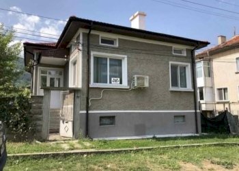 Casa indipendente Shumen (zona Дивдядово) - foto 1